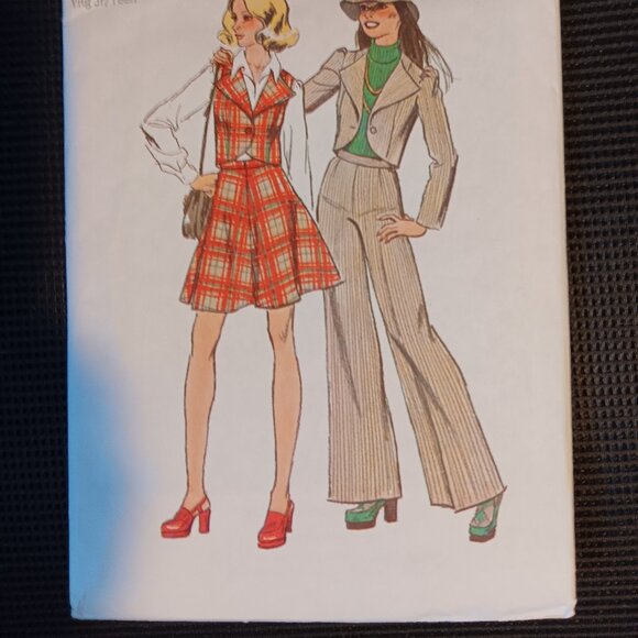 Vintage 70s Simplicity Sewing Pattern Junior Jacket Vest Pants, Skirt 6511 - Picture 2 of 6